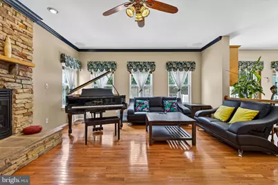 5076 Springhouse Circle, Rosedale, MD 21237 - Photo 11