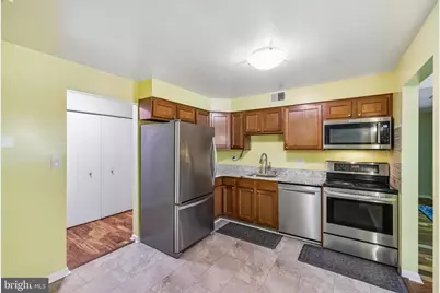7 Lough Mask Court #101, Lutherville Timonium, MD 21093 - Photo 5