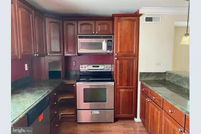 907 Stormont Circle, Baltimore, MD 21227 - Photo 3