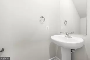 8112 Bartholomew Ct, Baltimore, MD 21206 - Photo 29
