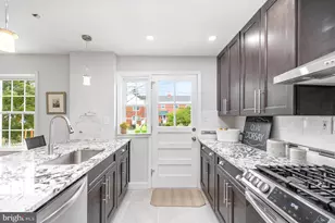 1639 Cottage, Towson, MD 21286 - Photo 5