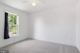 7715 Jenelles Ln, Baltimore, MD 21236 - Photo 23