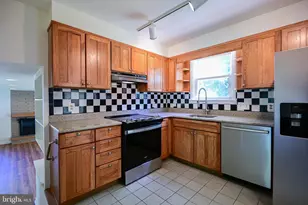 916 Beaverbank Cir, Baltimore, MD 21286 - Photo 5