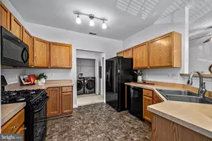 9661 Ashlyn Cir, Owings Mills, MD 21117 - Photo 13
