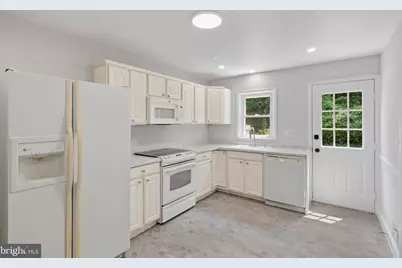 1305 Brixton Road, Baltimore, MD 21239 - Photo 13