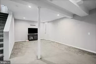 2667 W Park Dr, Baltimore, MD 21207 - Photo 35
