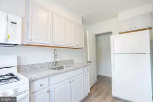 1046 Middlesex Rd, Essex, MD 21221 - Photo 3