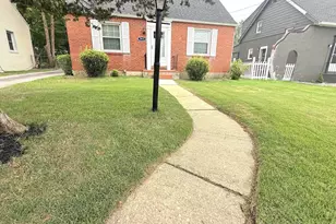 7915 Rolling View Ave, Nottingham, MD 21236 - Photo 3