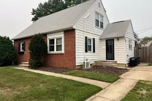 6017 Black Friars Cir, Baltimore, MD 21228 - Photo 1