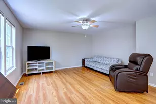 619 Cinnamon Tree Ct, Catonsville, MD 21228 - Photo 19