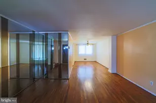 1021 Foxchase Ln, Essex, MD 21221 - Photo 9
