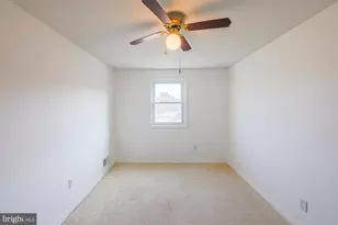 1021 Foxchase Ln, Essex, MD 21221 - Photo 21