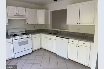 120 Royalty Circle #120, Owings Mills, MD 21117 - Photo 5