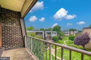 37 Stonehenge Cir, Pikesville, MD 21208 - Photo 5