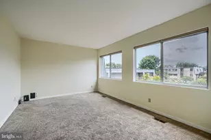 37 Stonehenge Cir, Pikesville, MD 21208 - Photo 21