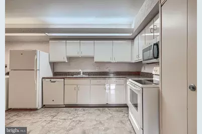 37 Stonehenge Circle #10, Pikesville, MD 21208 - Photo 13