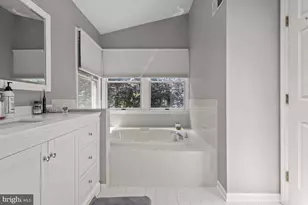 2725 Moores Valley, Baltimore, MD 21209 - Photo 15