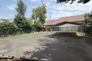 1 Goeller Ave, Baltimore, MD 21221 - Photo 23
