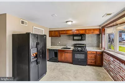 454 Bigley Avenue, Baltimore, MD 21227 - Photo 15