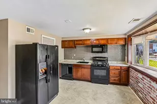 454 Bigley Ave, Baltimore, MD 21227 - Photo 15