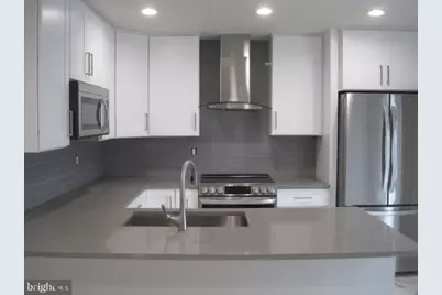 110 Villa Capri Circle, Essex, MD 21221 - Photo 9