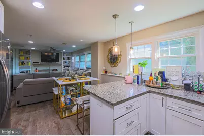 1024 Kenilworth Drive, Towson, MD 21204 - Photo 17
