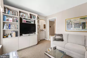 1 Gristmill Ct, Baltimore, MD 21208 - Photo 9