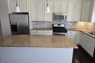 35 Meridian Ln, Towson, MD 21286 - Photo 3