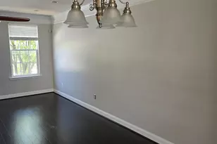 35 Meridian Ln, Towson, MD 21286 - Photo 7
