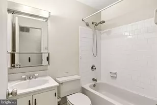 28 Valley Crossing Cir, Cockeysville, MD 21030 - Photo 21