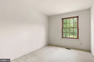28 Valley Crossing Cir, Cockeysville, MD 21030 - Photo 23