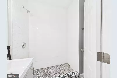 300 W Chesapeake Avenue #1, Towson, MD 21204 - Photo 7