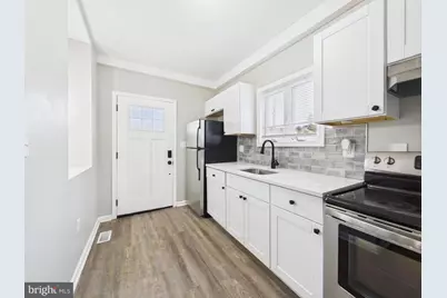 300 W Chesapeake Avenue #1, Towson, MD 21204 - Photo 1