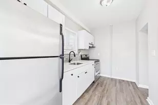 300 W Chesapeake Ave, Towson, MD 21204 - Photo 15