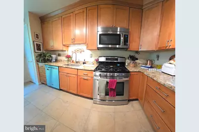 9226 James Howard Lane #9226, Baltimore, MD 21208 - Photo 5