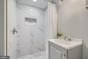 6505 Beechwood Rd, Baltimore, MD 21239 - Photo 51