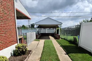 7926 Diehlwood Rd, Baltimore, MD 21222 - Photo 3