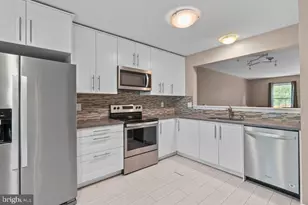 8 Wessex Ct, Reisterstown, MD 21136 - Photo 13