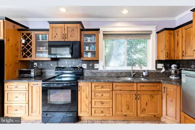 1704 Lincoln Drive, Halethorpe, MD 21227 - Photo 9