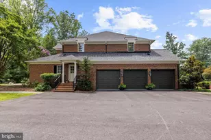 2605 Chestnut Woods Ct, Reisterstown, MD 21136 - Photo 3