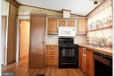 107 Lariat Road, Middle River, MD 21220 - Photo 9