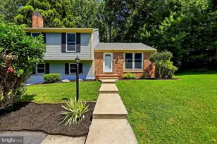 9 Three Willows Ct, Baltimore, MD 21228 - Photo 3