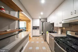 705 Eastshire Dr, Catonsville, MD 21228 - Photo 23