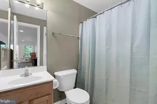 1601 Sailaway Cir, Essex, MD 21221 - Photo 39