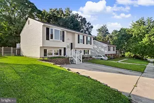 8805 Goldentree Ln, Baltimore, MD 21221 - Photo 1