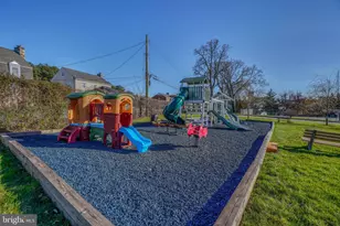 1 Smeton, Towson, MD 21204 - Photo 41
