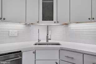 1 Smeton, Towson, MD 21204 - Photo 15