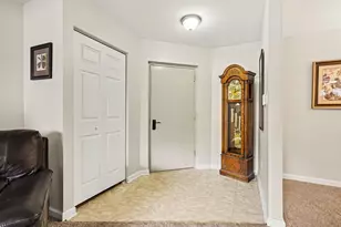 12 Juliet Ln, Baltimore, MD 21236 - Photo 3