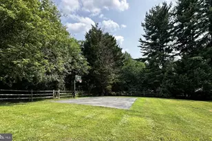 11 Valley Glen Ct, Reisterstown, MD 21136 - Photo 9