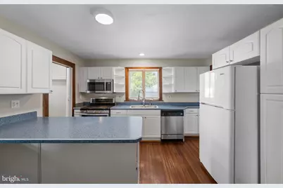 18 E Chatsworth Avenue E, Reisterstown, MD 21136 - Photo 15